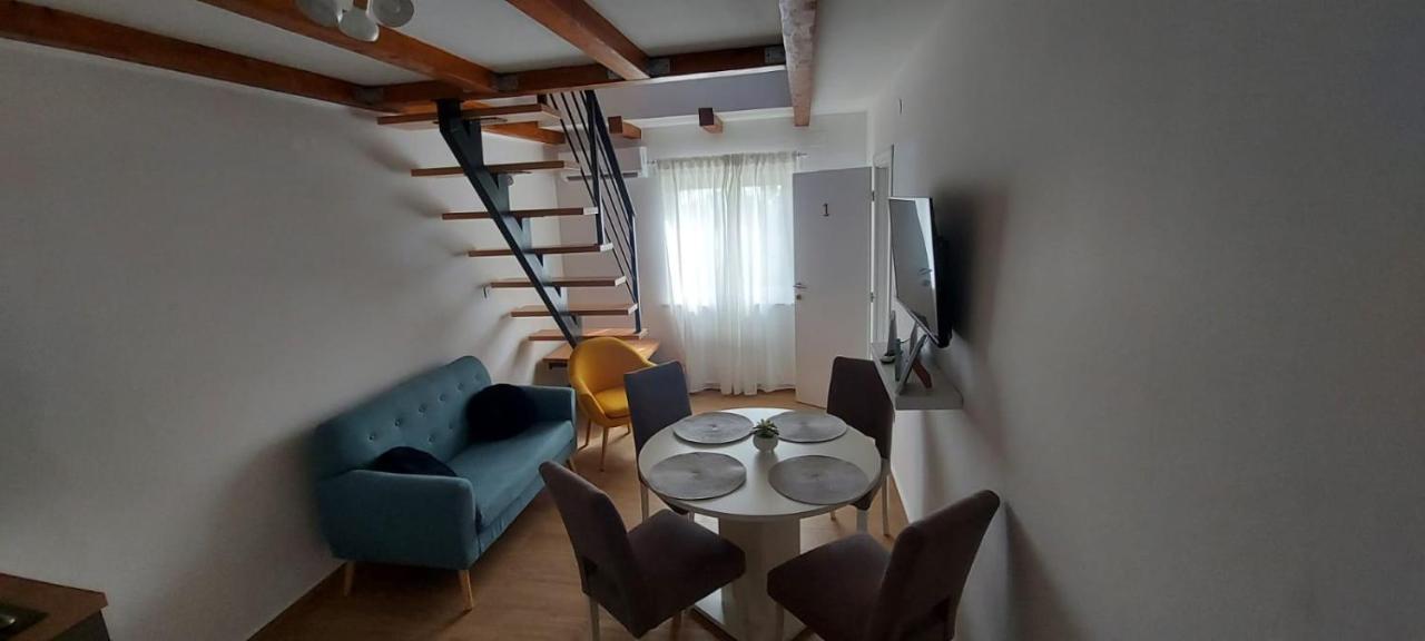 Apartments Lucky Lozovac Esterno foto